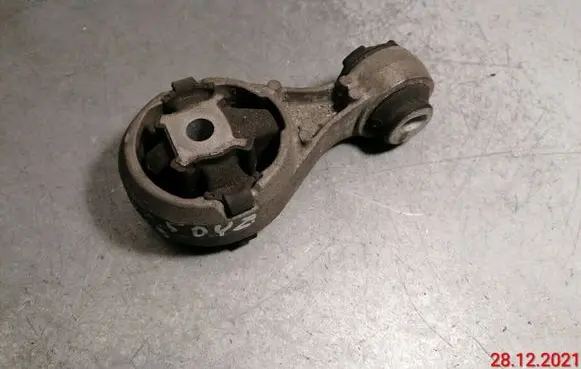 Nissan Qashqai+2 Engine mount bracket 11350JD000