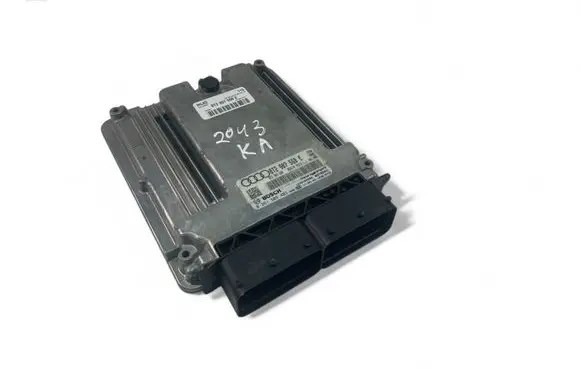 Audi A5 8T 8F Engine control unit/module ECU 8T2907560E 0261S09403