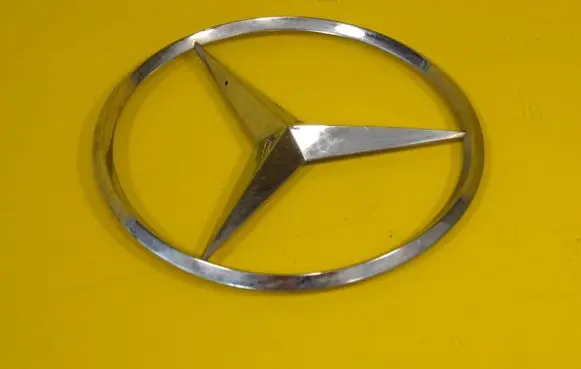 Mercedes-Benz B W245 Manufacturer badge logo/emblem 