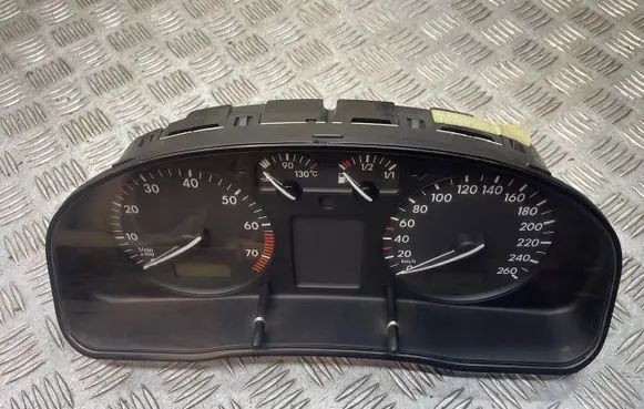 Speedometer (instrument cluster)