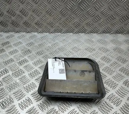 Volvo S90, V90 Quarter panel pressure vent 31369380