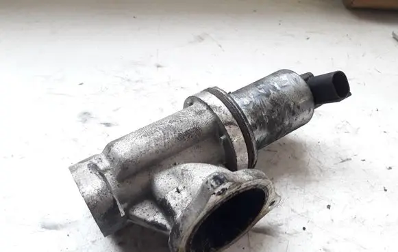 KIA Carens II EGR valve 2841027410