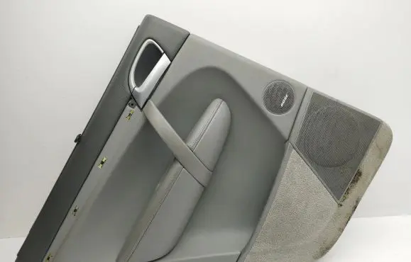 Porsche Cayenne (9PA) Rear door card panel trim