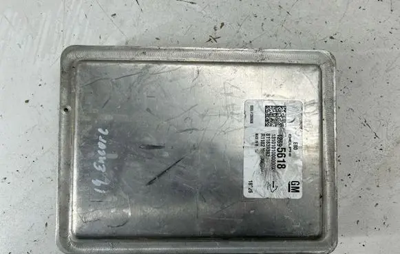 Buick Encore I Engine control unit/module 12695618 811839393 1310101000000X
