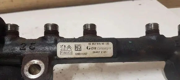 Citroen DS3 Fuel main line pipe 968529758002 120511267 9670076780