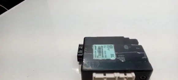 KIA Sorento Door central lock control unit/module 954003E310 10R021806