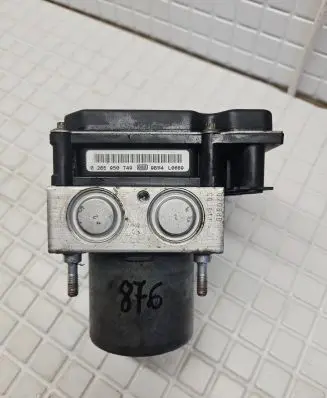 Toyota Avensis T270 ABS Pump 0265950749