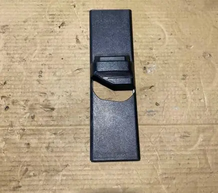 Mercedes-Benz E W124 (B) pillar trim (top) 2016920622