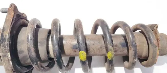 Toyota Avensis T250 Rear coil spring