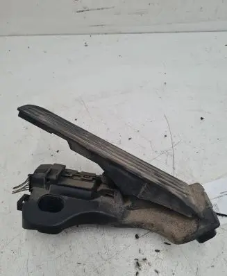 Volkswagen PASSAT B6 Accelerator throttle pedal 1K1723503L