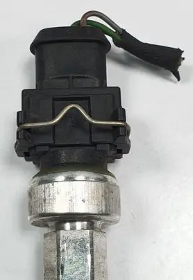 Volvo V70 Air conditioning (A/C) pressure sensor 31292004
