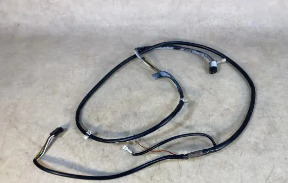BMW 7 E23 Loading door wiring loom 61121372153