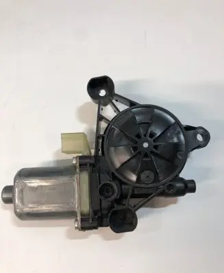 Audi A4 S4 B9 Front door window regulator motor 8W0959802