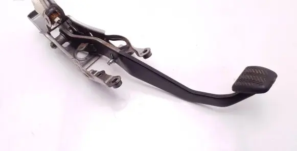 Toyota Auris 150 Brake pedal