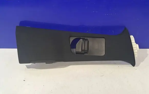 Mercedes-Benz ML W166 (B) pillar trim (top) A1668680239