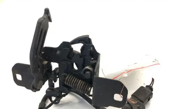 Seat Leon (1M) Engine bonnet/hood lock/catch 1M0823503J