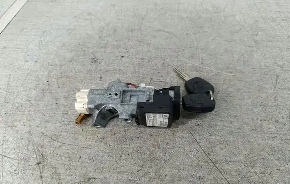 Nissan X-Trail T30 Ignition lock 28590C9902
