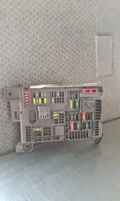 BMW X5 E70 Fuse box set 693168704 6931687