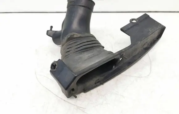 Honda CR-V Air intake duct part ATp94 Atp93