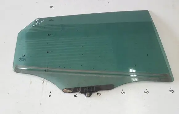 Hyundai ix35 Rear door window glass 