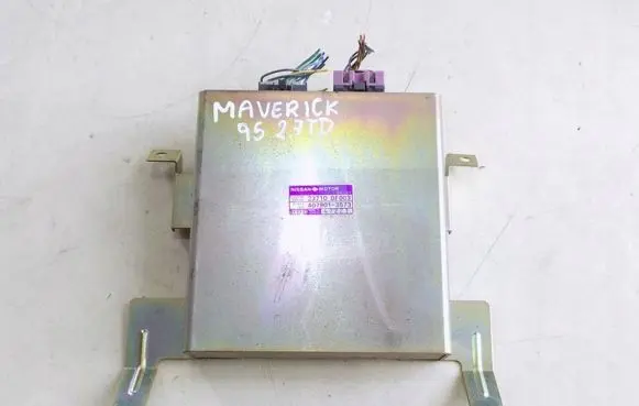 Nissan Terrano Engine control unit/module 237100F003
