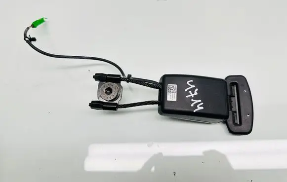 Volvo V90 Cross Country Front seatbelt buckle 31369301 Z0190115