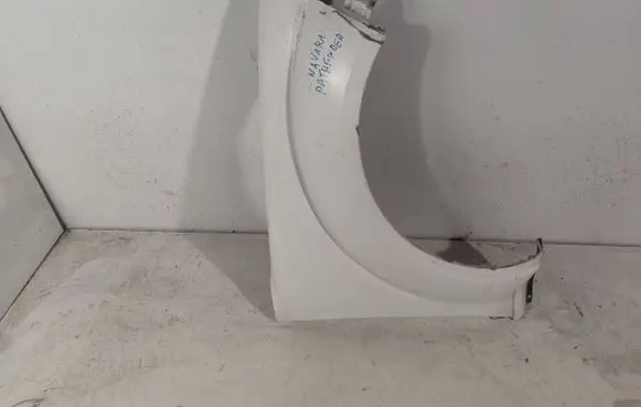 Nissan Pathfinder R51 Fender