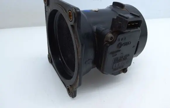 Audi A6 S6 C5 4B Mass air flow meter 078133471C