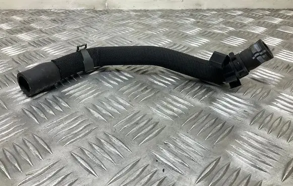 Volkswagen Touareg II Engine coolant pipe/hose 7P0422889A