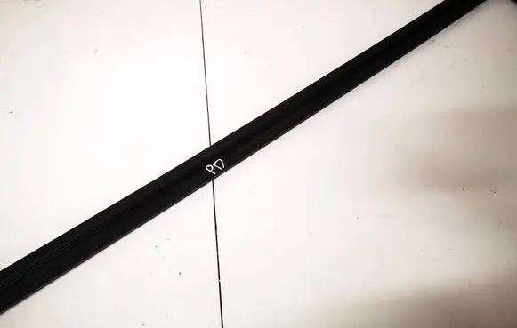 Tesla Model Y Front door glass trim molding 150006300f 1500063-00-f