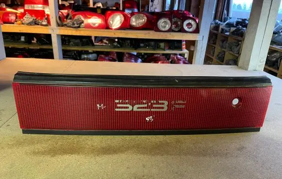 Mazda 323 F Rear/tail lights 0674434