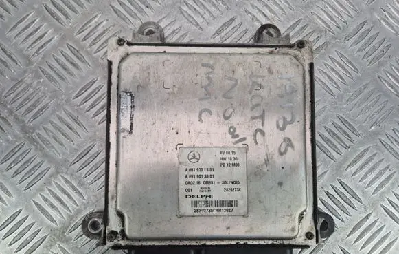 Mercedes-Benz C W204 Engine control unit/module A6519005301 A6519013301