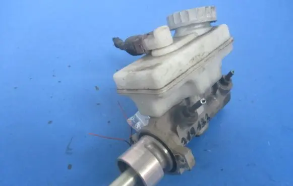 Opel Agila A Master brake cylinder