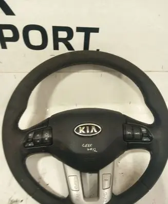 KIA Ceed Steering wheel 307138110