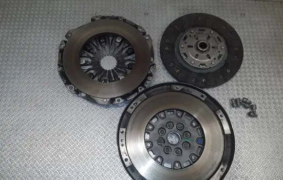 Opel Zafira B Clutch set kit 282578DE