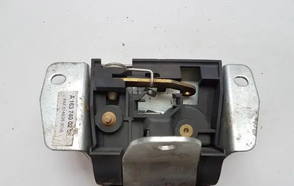 Mercedes-Benz ML W164 Tailgate/trunk/boot lock/catch/latch A1637400235