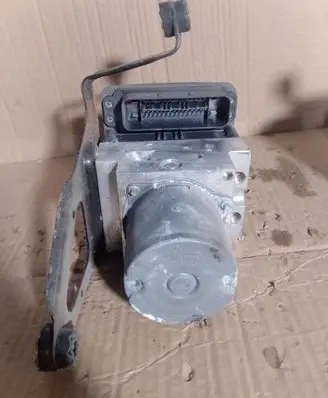 BMW X5 E70 ABS Pump 6854055 3451685405501 3452685405701