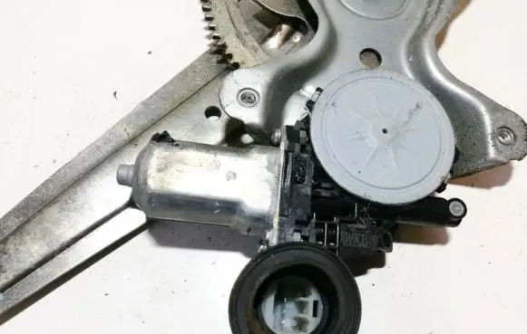 Lexus IS 220D-250-350 Rear door window regulator motor 8571058010 062040-1760