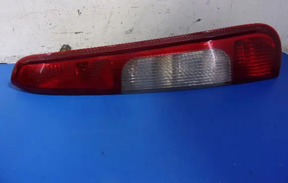 Ford Focus C-MAX Rear/tail lights 3M51-13A602-AA