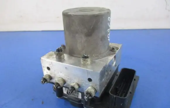 BMW 5 E60 E61 ABS Pump 6768550