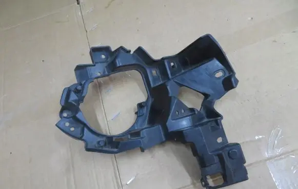 Mazda 6 Fog light bracket G46L-51694