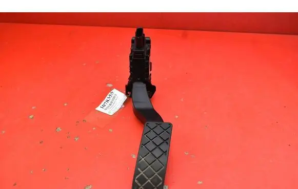 Skoda Octavia Mk3 (5E) Accelerator throttle pedal 5Q1723503H