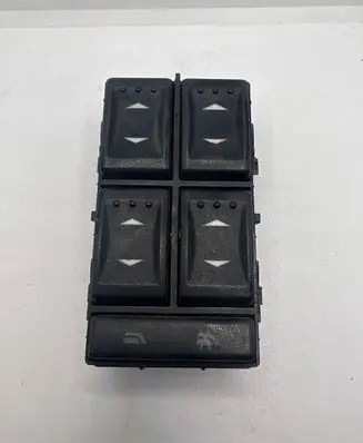 Ford Mondeo Mk III Electric window control switch 1S7T14A132BD 03163451
