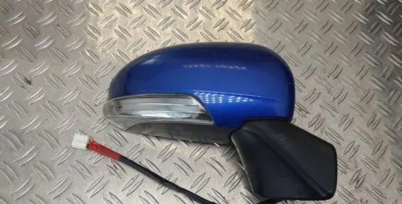 Toyota Verso-S Front door electric wing mirror