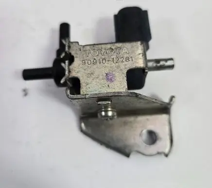 Toyota Avensis T250 Turbo solenoid valve 9091012281