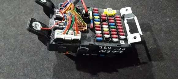 KIA Rio Fuse box set 919501g010 akg9270092a