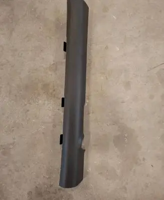 Front sill (body part)
