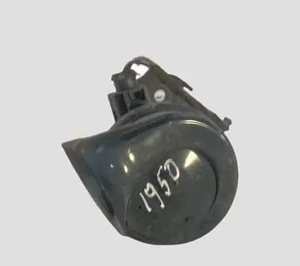 Volkswagen PASSAT B6 Horn signal A28657625