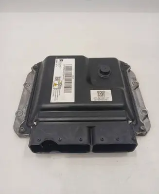 Opel Astra J Engine control unit/module 55577647 86AA592101481032