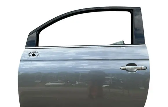 Fiat 500 Front door